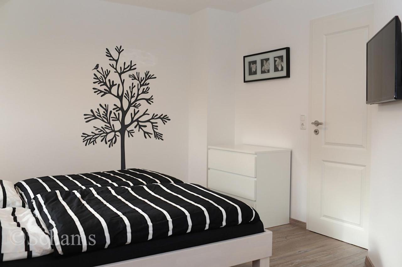 Ostseelagune Zingst, Exklusive Dhh, Strandnah, Sauna, Kamin, 3 Sz, 2 Baeder, Glasfaser, Haustierfrei, Garten Mit Suedterrasse, E-Ladesaeule, 2 Stellplaetze, Strandkorb, Fahrradschuppen, Waschmaschine, Trockner, Nichtraucher Kültér fotó