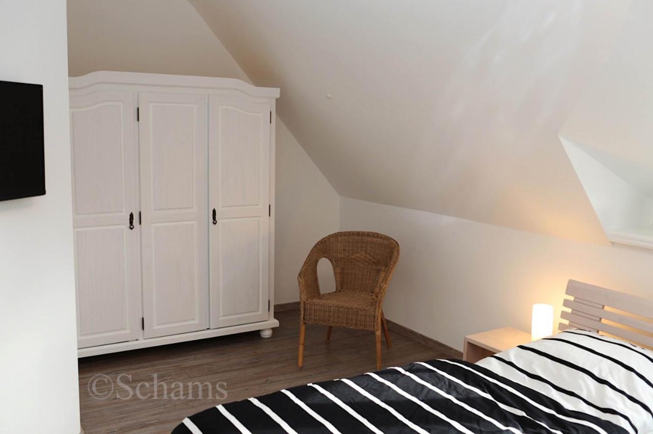 Ostseelagune Zingst, Exklusive Dhh, Strandnah, Sauna, Kamin, 3 Sz, 2 Baeder, Glasfaser, Haustierfrei, Garten Mit Suedterrasse, E-Ladesaeule, 2 Stellplaetze, Strandkorb, Fahrradschuppen, Waschmaschine, Trockner, Nichtraucher Kültér fotó