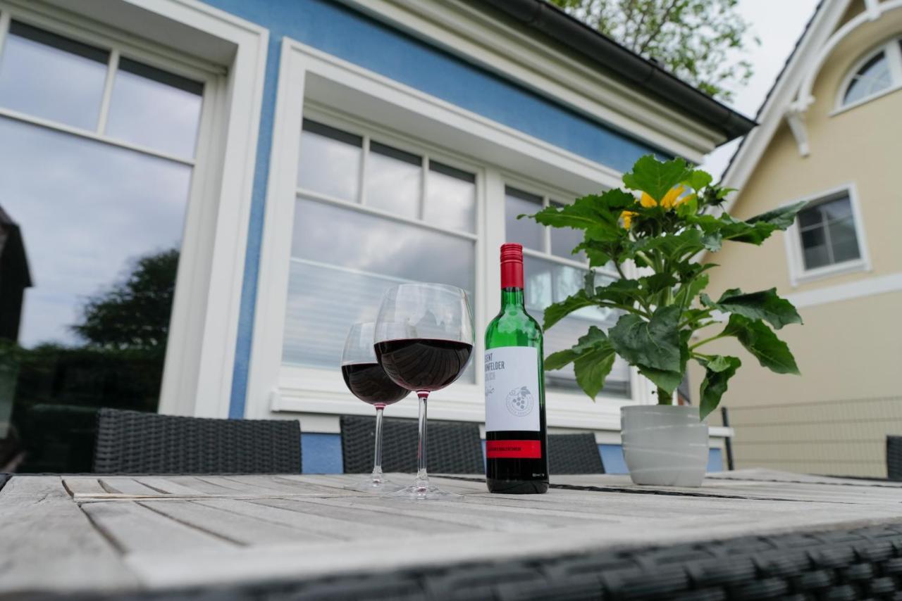 Ostseelagune Zingst, Exklusive Dhh, Strandnah, Sauna, Kamin, 3 Sz, 2 Baeder, Glasfaser, Haustierfrei, Garten Mit Suedterrasse, E-Ladesaeule, 2 Stellplaetze, Strandkorb, Fahrradschuppen, Waschmaschine, Trockner, Nichtraucher Kültér fotó