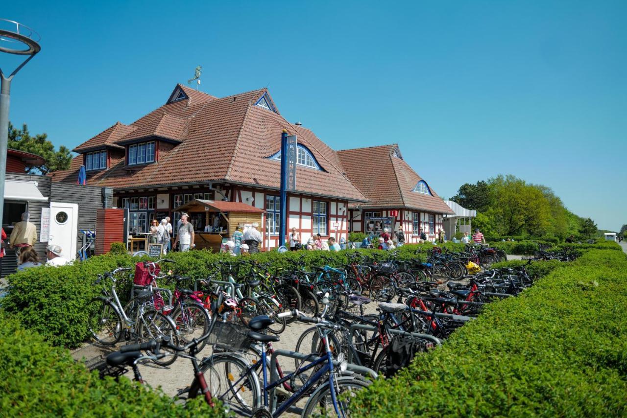 Ostseelagune Zingst, Exklusive Dhh, Strandnah, Sauna, Kamin, 3 Sz, 2 Baeder, Glasfaser, Haustierfrei, Garten Mit Suedterrasse, E-Ladesaeule, 2 Stellplaetze, Strandkorb, Fahrradschuppen, Waschmaschine, Trockner, Nichtraucher Kültér fotó