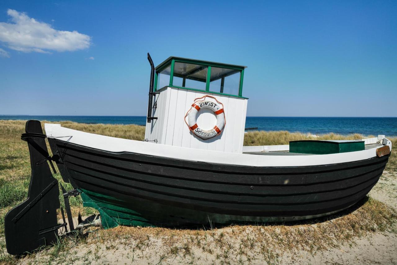 Ostseelagune Zingst, Exklusive Dhh, Strandnah, Sauna, Kamin, 3 Sz, 2 Baeder, Glasfaser, Haustierfrei, Garten Mit Suedterrasse, E-Ladesaeule, 2 Stellplaetze, Strandkorb, Fahrradschuppen, Waschmaschine, Trockner, Nichtraucher Kültér fotó